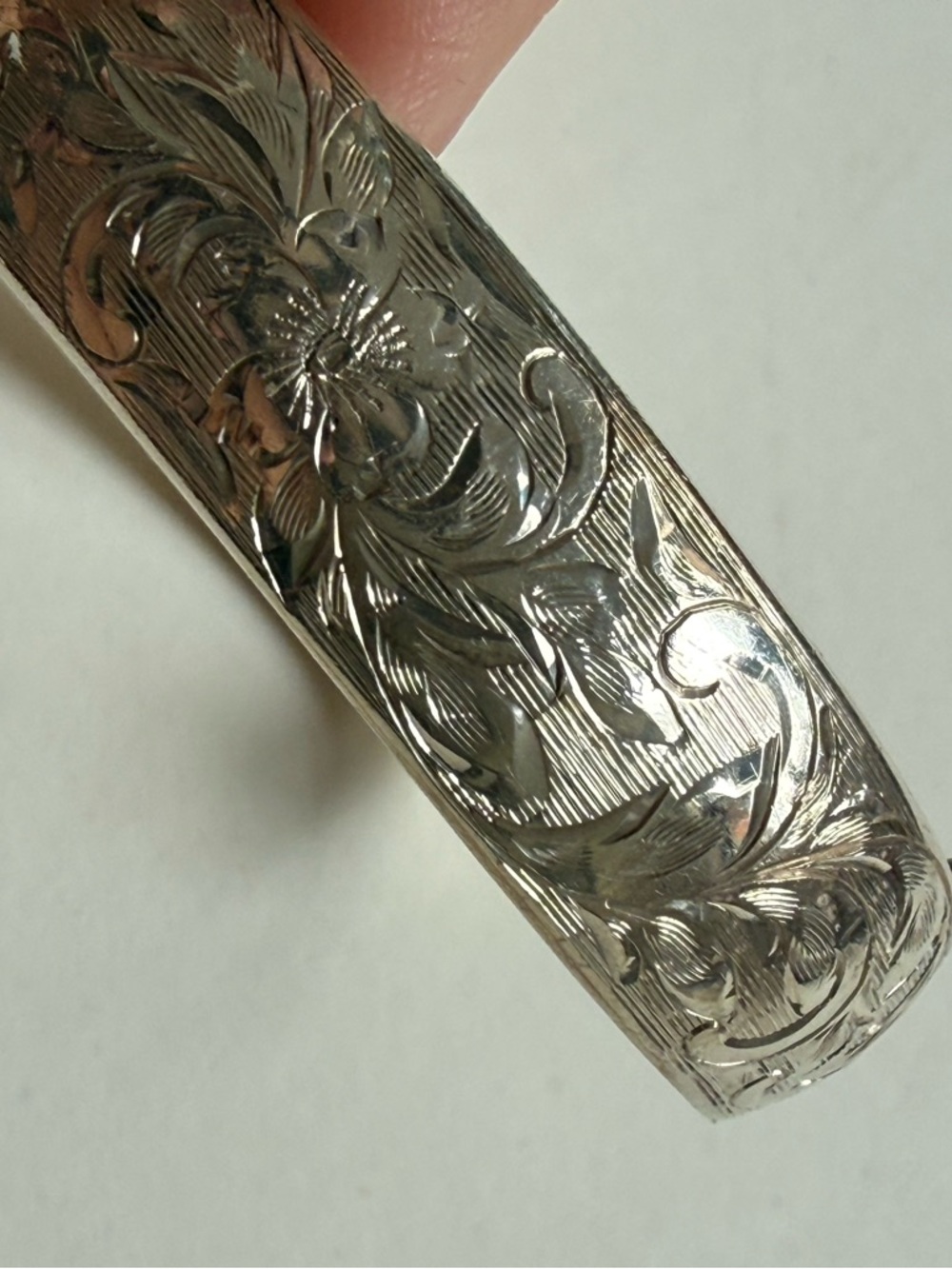 Vintage Floral Etched Sterling Silver Bangle Bracelet - WRJ Signed - Picture 6 of 11